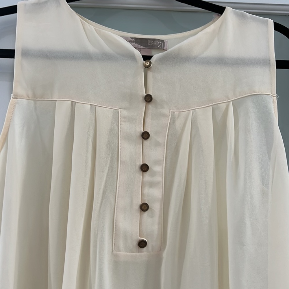 Flowy blouse - Picture 2 of 6